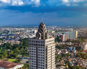 Viral! Seorang Pengguna Twitter Ngaku Dapat Panggilan Kerja dari Menara Saidah