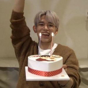 Ulang Tahun, Lucas WayV yang Saat Ini Vakum Trending di Twitter