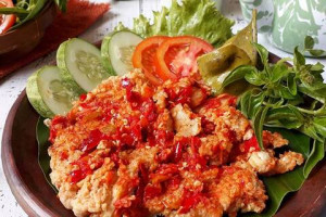 Cocok untuk Jualan, Cobain Resep Ayam Geprek Ini