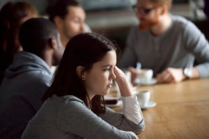 Selalu Dianggap Pendiam, Ini Ciri Kepribadian Introvert Sebenarnya