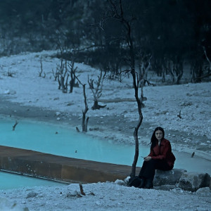 Mawar De Jongh Jadi Pemeran Utama di Remake Film “The Invisible Guest”