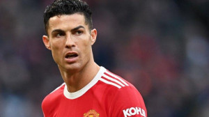 Hormati Umat Muslim, Cristiano Ronaldo Tolak Gunakan Ban Pelangi