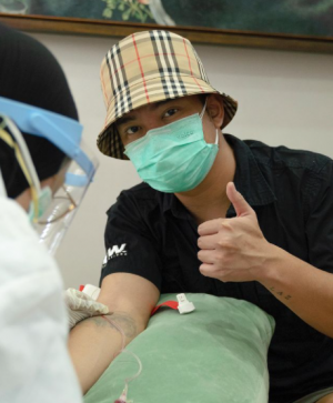Kembali Positif Covid-19, Boy William Geram Dituduh Settingan dan Endorse