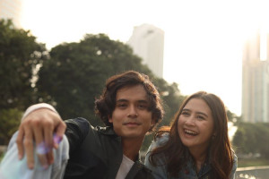 WOW! Film "Kukira Kau Rumah" Tembus 51.379 Penonton di Hari Pertama