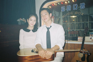 Sad Ending, Intip Potret Jung Hae In dan Jisoo di Balik Layar 'Snowdrop'