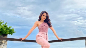 Dituding Tak Antre Tes PCR, Instagram Cinta Laura Diserbu Netizen