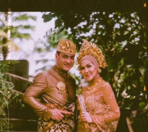 Kenakan Pakaian Adat Bali saat Prewedding, Venna Melinda Dituding Hamil Duluan