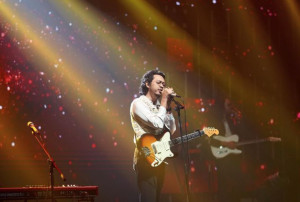 Dituding Plagiat Puisi Charles Bukowski, Pamungkas: "Akan Terjawab Saat Album Keluar"