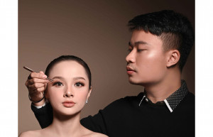 Intip Tren Makeup 2022 Menurut MUA Ayu Tingting