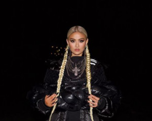 Agnez Mo Siap Kembali Hebohkan Dunia Musik dengan Rilis Single “Patience”