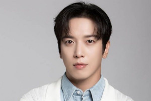 Alami Gejala Flu, Jung Yong Hwa Didiagnosis Positif Covid-19