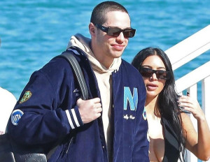 Pacaran dengan Kim Kardashian, Pete Davidson Cari Rumah Dekat Sang Kekasih