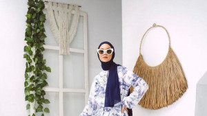 Cocok untuk Segala Outfit, 7 Warna Hijab yang Wajib Kamu Punya