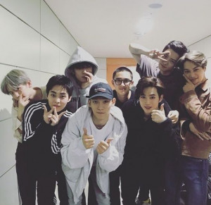 EXO Kembali Tampil di “Travel the World on EXO’s Ladder” Musim Ketiga