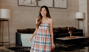 Begini Cara Bikin Capsule Wardrobe ala Elika Boen