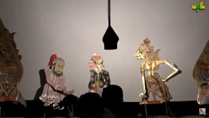 Wayang Berpeci Dihajar di Ponpes Gus Miftah, Netizen Kaitkan Ustaz Khalid Basalamah
