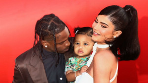 Bisa Ditiru Moms, Intip Gaya Parenting Kylie Jenner dan Travis Scott