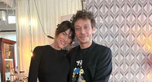 Selamat, Valentino Rossi dan Francesca Novello Dikaruniai Anak Pertama