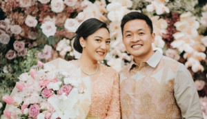 Satu Tahun Pacaran, Putri Tanjung Resmi Dilamar Guinandra Jatikusumo