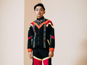 Kerap Tampil Stylish, Yuk Intip Inspirasi Outfit Betrand Peto