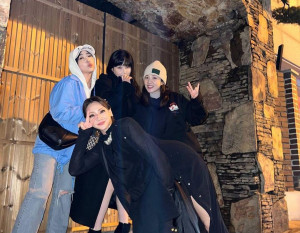 Park Bom Rilis Lagu Baru, 2NE1 Akhirnya Reuni Formasi Lengkap