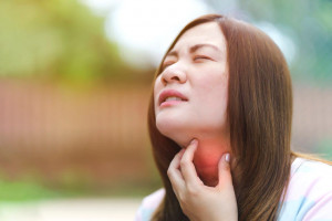 Tenggorokan Terasa Sakit, Yuk Coba 5 Tips Agar Terhindar Dari Panas Dalam Saat Puasa