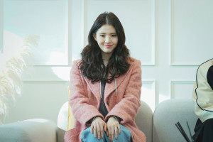 Comeback Drama “Soundtrack #1”, Intip Tips Kulit Sehat ala Han So Hee