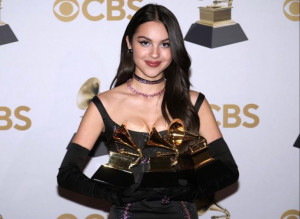 Olivia Rodrigo Berhasil Bawa Pulang 3 Piala dari Grammy Award 2022