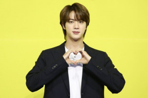 Alami Cedera, BigHit Music Batasi Penampilan Jin BTS di Konser Las Vegas
