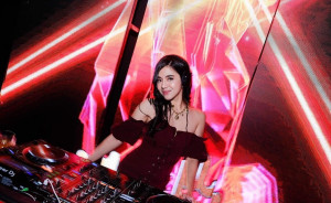 Dituding Jadi Brand Ambassador DNA Pro, Begini Tanggapa DJ Una