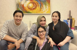 Ibunda Nagita Slavina dan Suami Gagal Mediasi, Proses Sidang Cerai Tetap Jalan