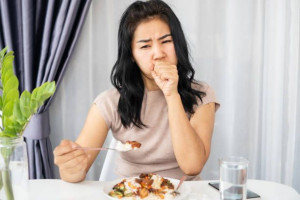 Jangan Panik, 5 Bahan Alami Ini Bantu Obati Keracunan Makanan