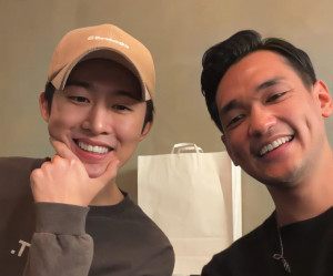 Lewat Panggung KV Fest, Afgan dan B.I Duet Lagu "Lost At Sea"