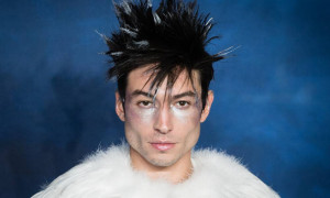 Diduga Lempar Kursi ke Kepala Wanita, Bintang "The Flash" Ezra Miller Ditangkap