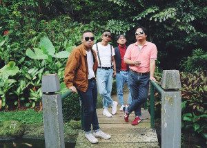 “Mereka Bilang Kita Terjebak Bersama” Jadi Judul Album THE RAIN yang ke-7
