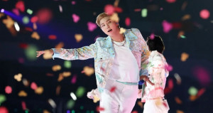 Bikin Heboh, RM BTS Dapat Hadiah Spesial dari Merek Perhiasan