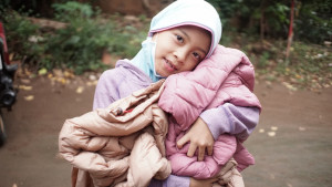 UNIQLO Indonesia Ajak Donasi Pakaian Bekas Lewat Program RE.UNIQLO
