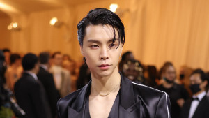 Bikin Penggemar Bangga, Johnny NCT Hadir di Met Gala 2022