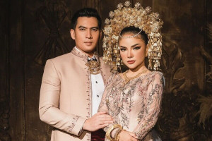 Foto Prewedding dengan Adat Minang, Ridho Illahi dan Dinar Candy Siap Menikah?