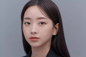 Bantah Kencan dengan Doyoung NCT, Agensi Kwon Ah Reum Tempuh Jalur Hukum