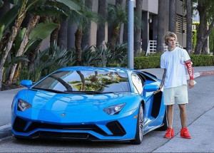 Justin Bieber Dilarang Beli Mobil Ferrari Usai Dianggap Langgar Kode Etik