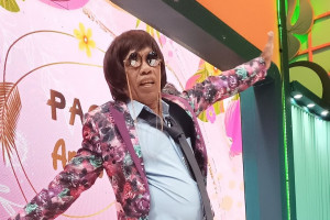 Viral Usai Penampilan Anderson .Paak, Pak Tarno Banjir Rezeki Hingga ke Luar Negeri
