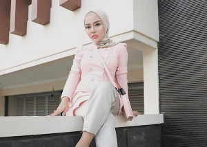 Diduga Idap Bipolar Tingkat Tinggi, Medina Zein Jalani Visum Fisioterapis