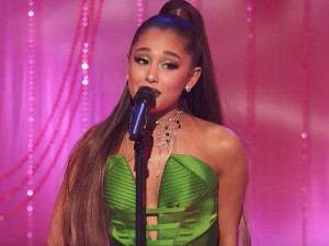 Sibuk Garap Film, Ariana Grande Pastikan Tak Rilis Album dalam Waktu Dekat