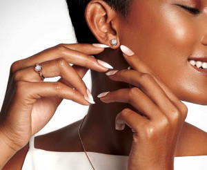 Desain Timeless, Model-Model Anting Ini Wajib Kamu Miliki