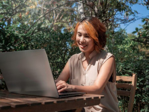 Hidup Bebas Stres! 5 Tips Bekerja Tanpa Beban