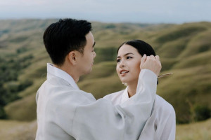 Resmi Menikah, Siapa Sosok Suami Maudy Ayunda?