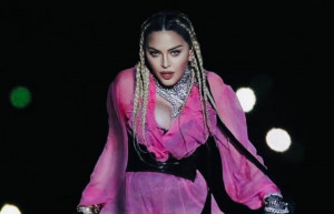 Tak Bisa Lakukan Instagram Live, Madonna Diblokir Instagram