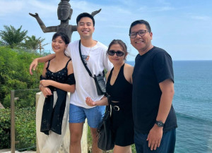 Prilly Latuconsina Dikabarkan Dekat dengan Iman Usman, Vidi Aldiano: Double Date