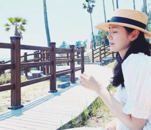 Penampilan Terbaru Son Ye Jin Dicurigai sedang Hamil, Agensi Angkat Bicara
